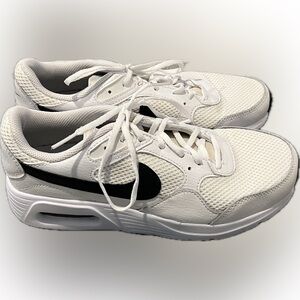 Women’s Nike Air Max SC Size 7.5